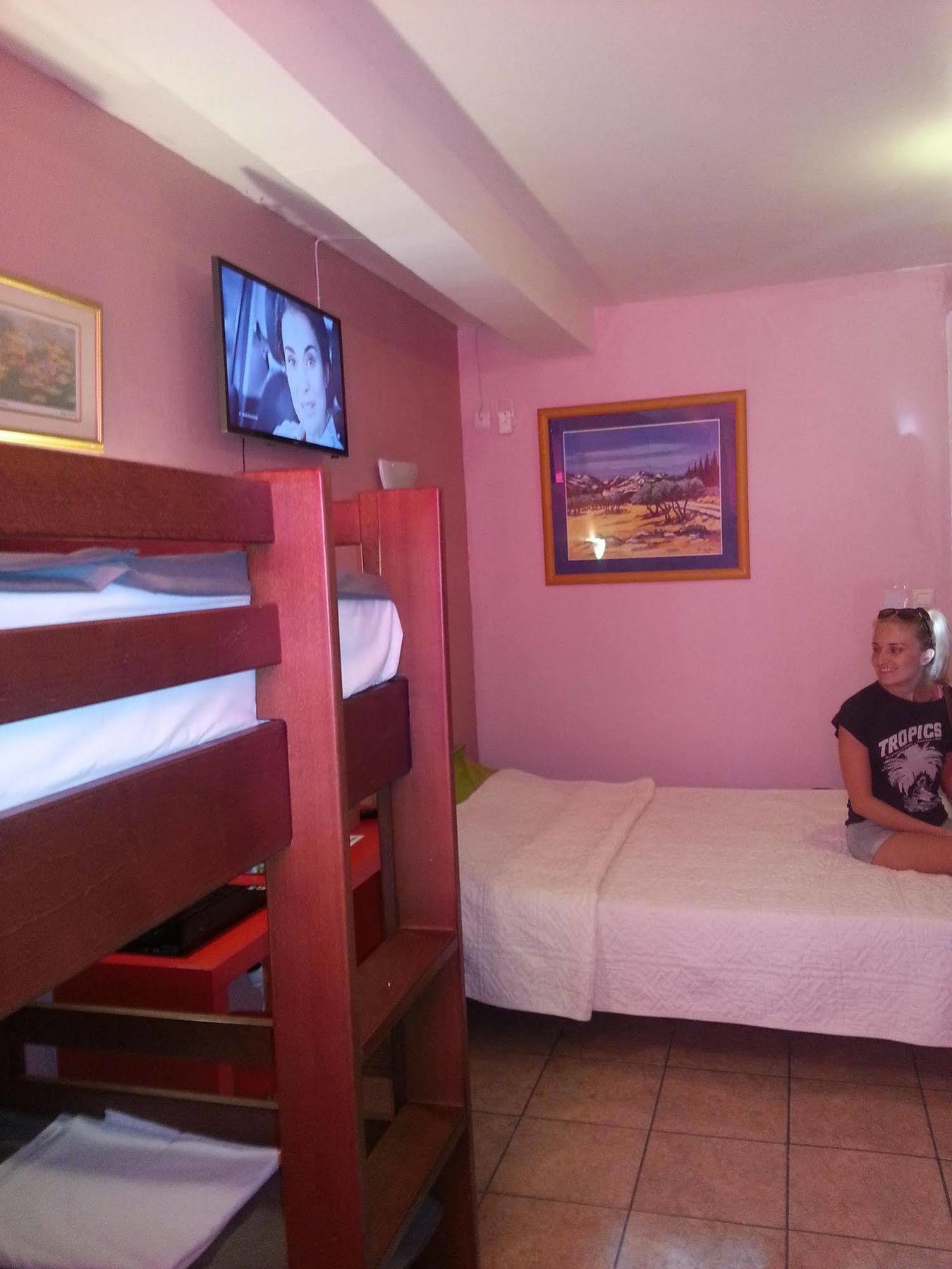 Hotel Des Voyageurs Монпелие Екстериор снимка