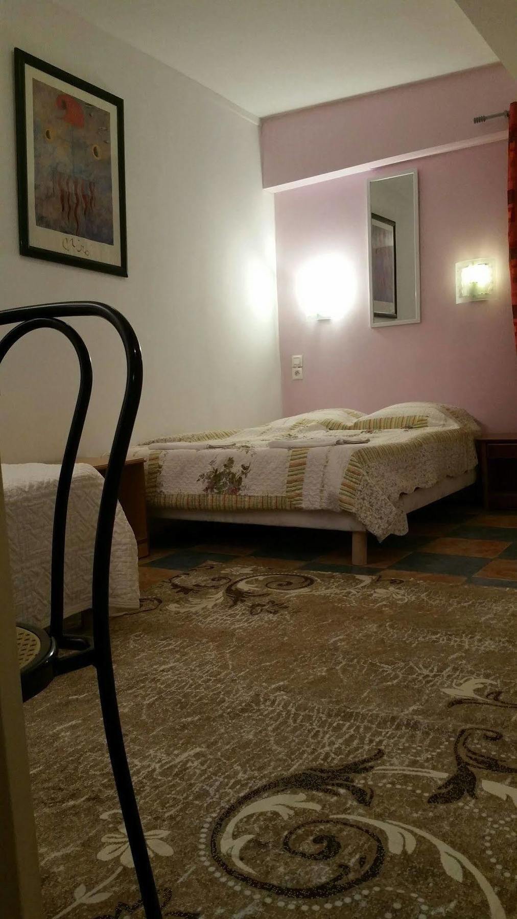 Hotel Des Voyageurs Монпелие Екстериор снимка